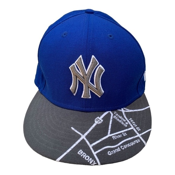 Yankees 59Fifty New Era Fitted Flat Brim Hat Bronx Map Blue Grey sz 8 63.5 cm - Picture 1 of 5